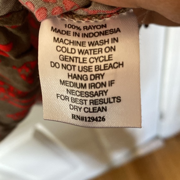 Graphic giraffe print blouse - Picture 5 of 5